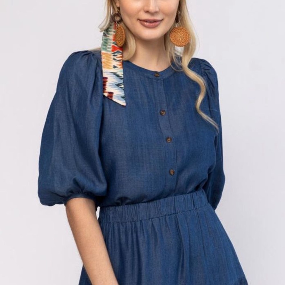 Third Brand Balloon sleeve Light Wash Denim Top button down French collar size L
